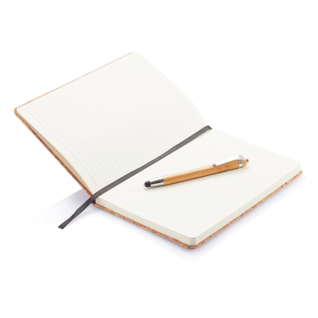 XD Design Kork Hardcover Notizbuch liniert A5 70g. Geschenkset mit Stift/Stylus