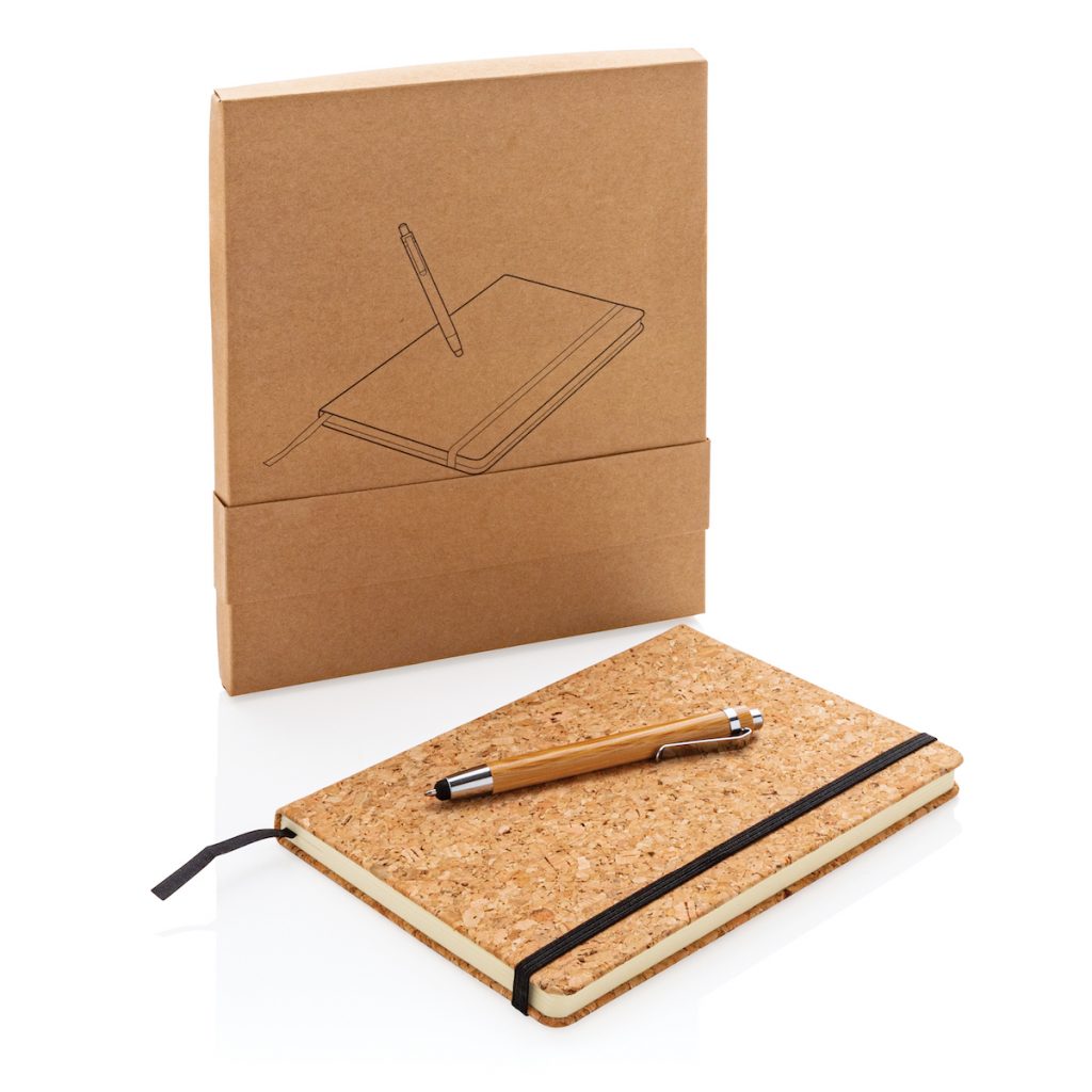 XD Design Kork Hardcover Notizbuch liniert A5 70g. Geschenkset mit Stift/Stylus