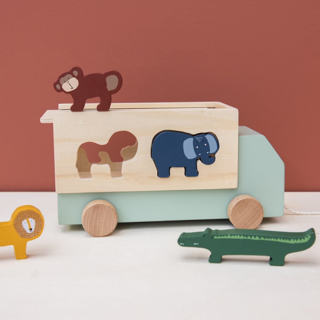 trixie-holz-lkw-mit-tieren-wooden-animal-truck-2