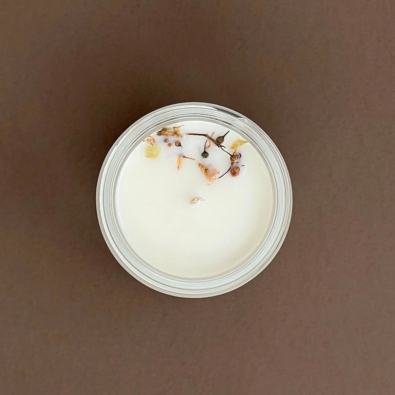 The Munio vegane kleine Sojawachskerze im Glas mit Lindenblütenduft - Duftkerze Lindenblüte