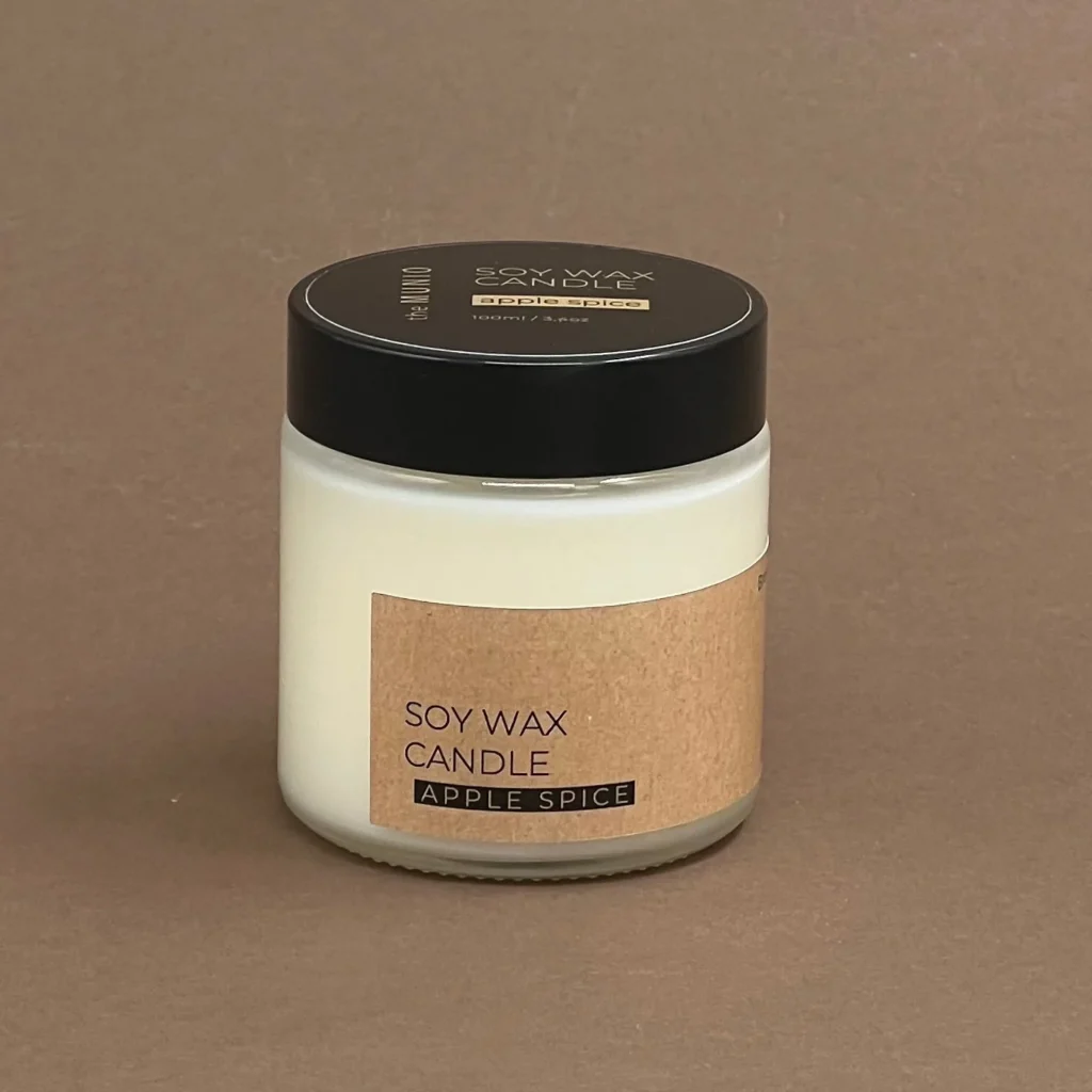 The Munio vegane kleine Sojawachskerze im Glas mit Weihnachtsduft - Apple Spice