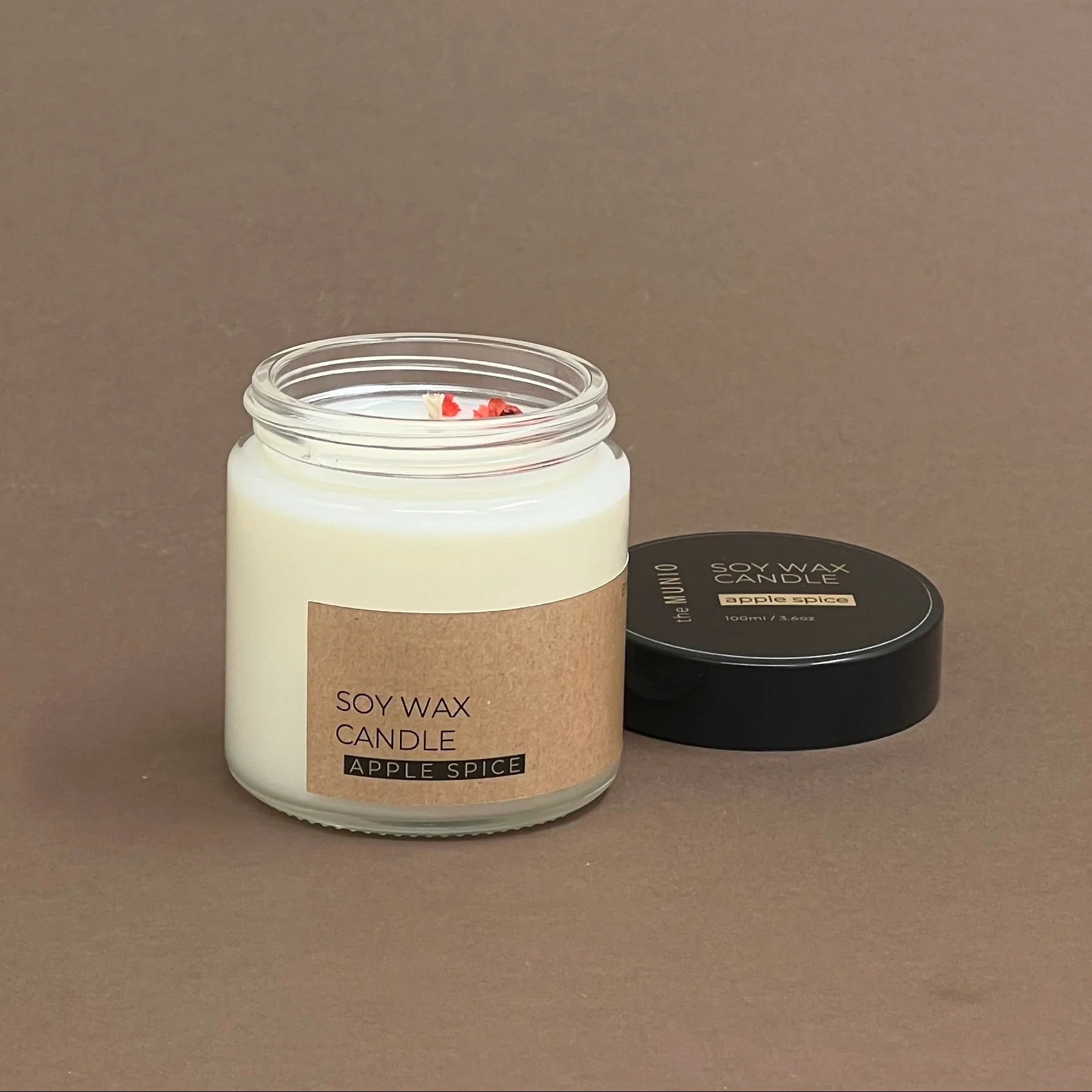 The Munio vegane kleine Sojawachskerze im Glas mit Weihnachtsduft - Apple Spice