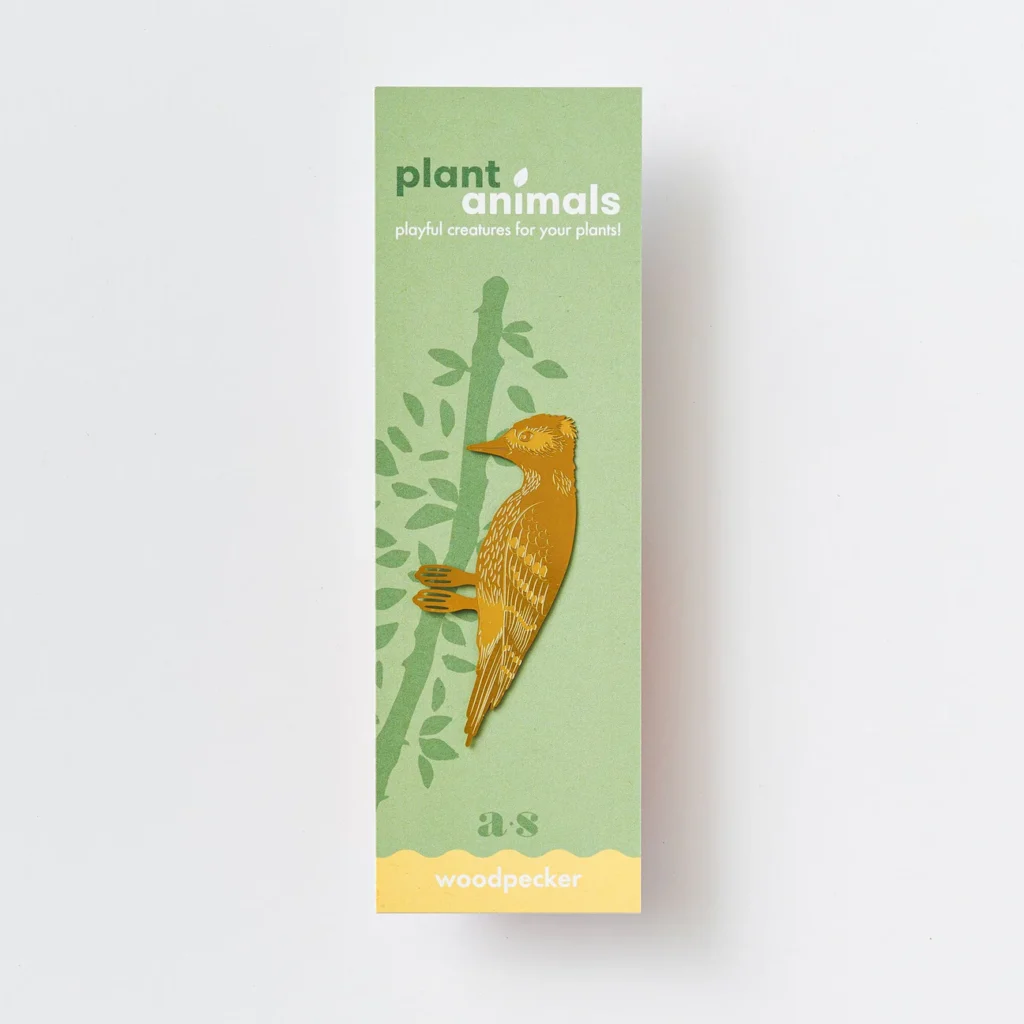 Plant Animal Specht aus Messing – nachhaltiger Pflanzenstecker & Geschenkidee von Another Studio